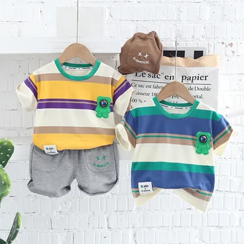 Детская одежда 2023, летний новый костюм для мальчиков, трендовые полосатые шорты с коротким рукавом, комплект из двух предметов