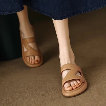 Летние женские тапочки 2023, модные сандалии на платформе с мягкой подошвой, сетчатая теннисная повседневная женская обувь из искусственной кожи на шнуровке