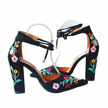 Женские туфли-лодочки на высоком каблуке с вышивкой и цветочным ремешком на щиколотке, женские пикантные вечерние свадебные туфли с острым носком