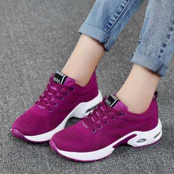 Женские Легкие кроссовки для фитнеса, придающие форму телу, Теннисные Спортивные кроссовки для ходьбы, Повседневные кроссовки Белого, черного, фиолетового цвета для студенток