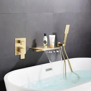 Роскошный настенный смеситель для ванны с водопадом и ручным душем, современный наполнитель для ванны с одной ручкой, Массивная латунь в матовом золоте