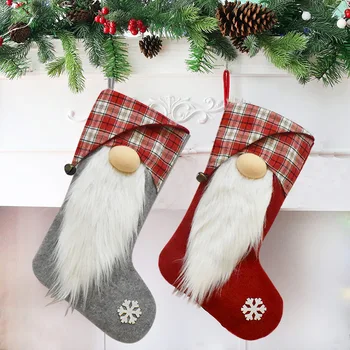 Рождественское украшение Клетчатая ткань Красно-серая безликая кукла Рождественские чулки Рождественские подарочные носки для детей С Рождеством Христовым
