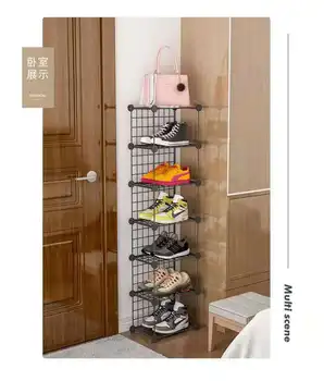 Простая маленькая узкая дверная полка для хранения обуви хорошо смотрится и экономит место в обувном шкафу за дверью