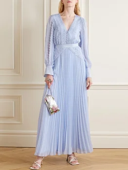 Темпераментное французское голубое кружевное платье с длинными рукавами Женское весеннее платье с плиссированной юбкой, Легкая роскошь, модный дизайн с V-образным вырезом