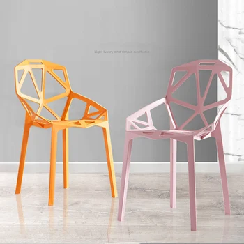 Обеденный стул, современная минималистичная кухонная мебель для дома, скандинавский стул для отдыха с толстой пластиковой спинкой, сетчатое красное сиденье для террасы
